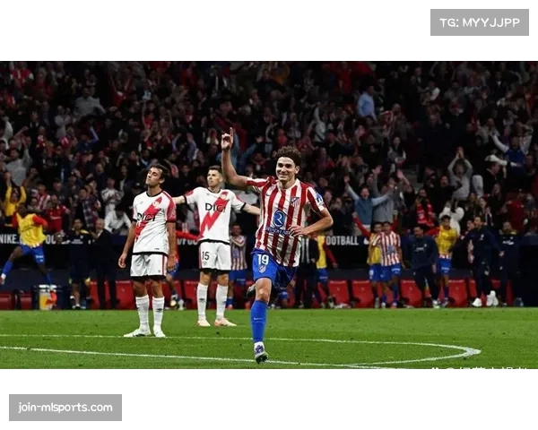 莱万点球失手后状态回勇 巴萨锋线老将作用依然关键